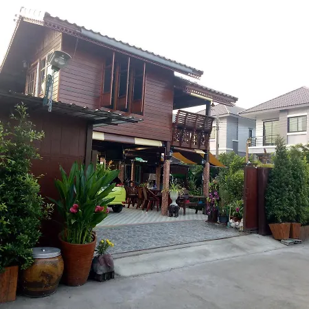 Ruenthip Homestay